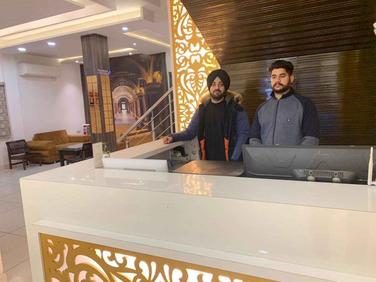 Hotel Sb Residency Amritsar Exterior foto